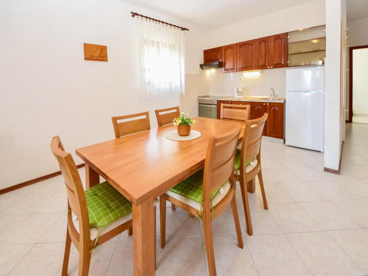 Apartment Lucija-1 By Interhome Трогир Екстериор снимка