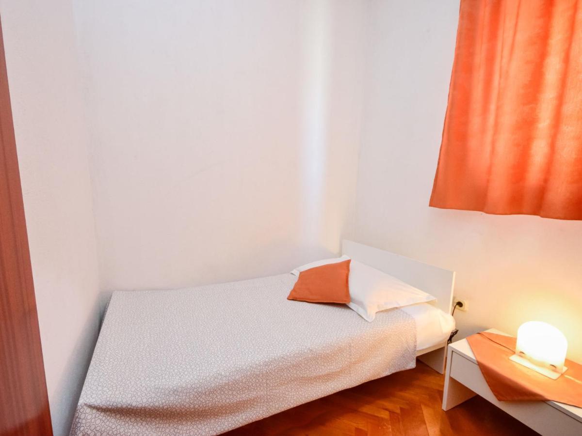 Apartment Lucija-1 By Interhome Трогир Екстериор снимка